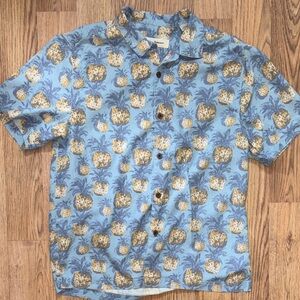 Authentic Tommy Bahama Pineapple 100% Silk Shirt. Luxurious Comfort and Tropical